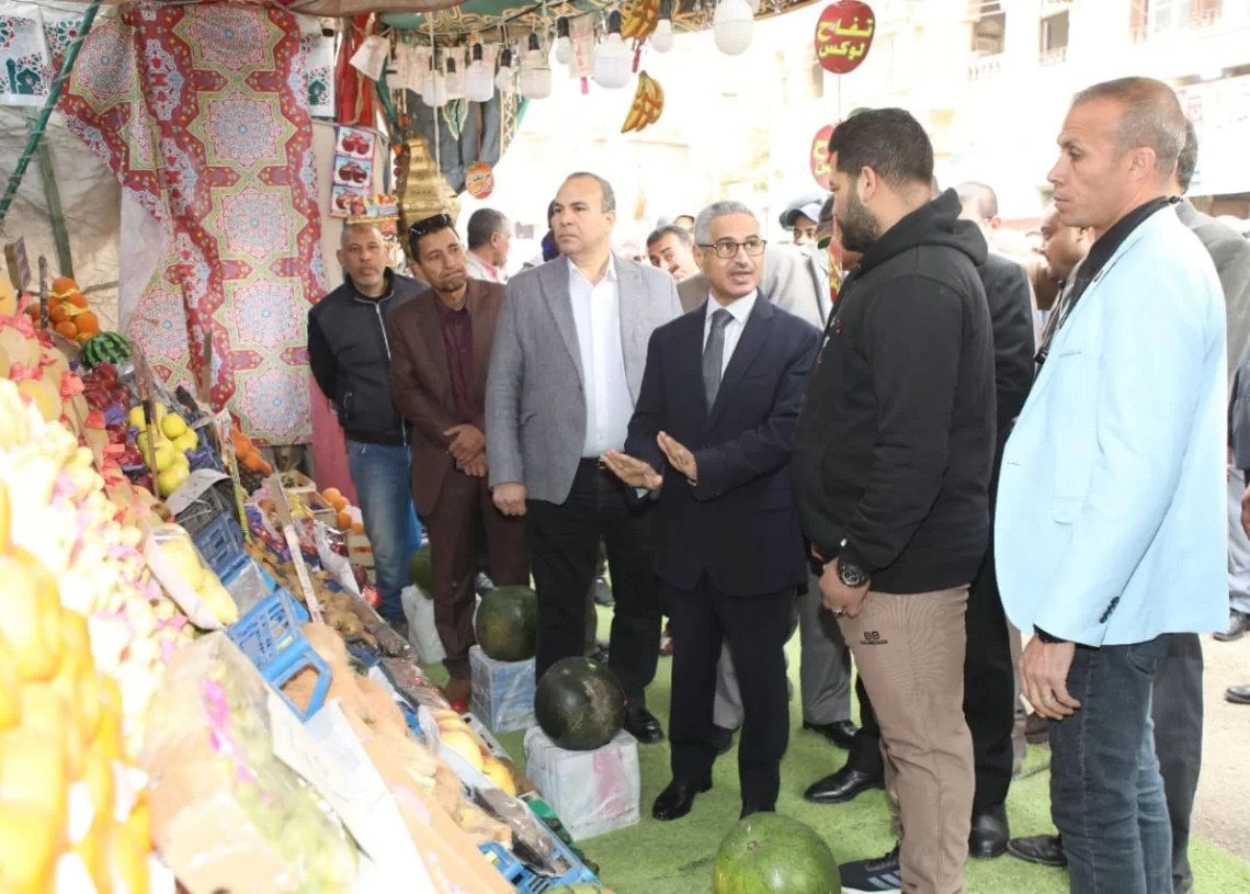 محافظ بني سويف يتفقد شادر السلع واللحوم بمدينة سمسطا 17 - جريدة المساء
