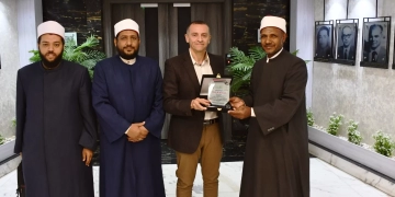 م. عمرو لاشين يناقش تكثيف القوافل الدعوية بأسوان 2 - جريدة المساء م. عمرو لاشين يناقش تكثيف القوافل الدعوية بأسوان 1 - جريدة المساء