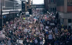 مظاهرات أمريكا ضد ترامب 