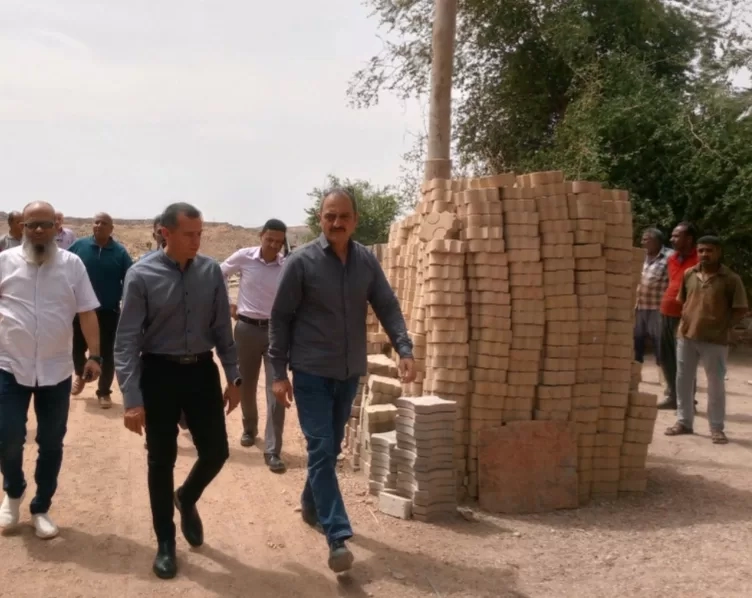 محافظ أسوان يوجه بإعادة تشغيل "مصنع الإنترلوك" بالمنطقة الصناعية بالعلاقى 18 - جريدة المساء