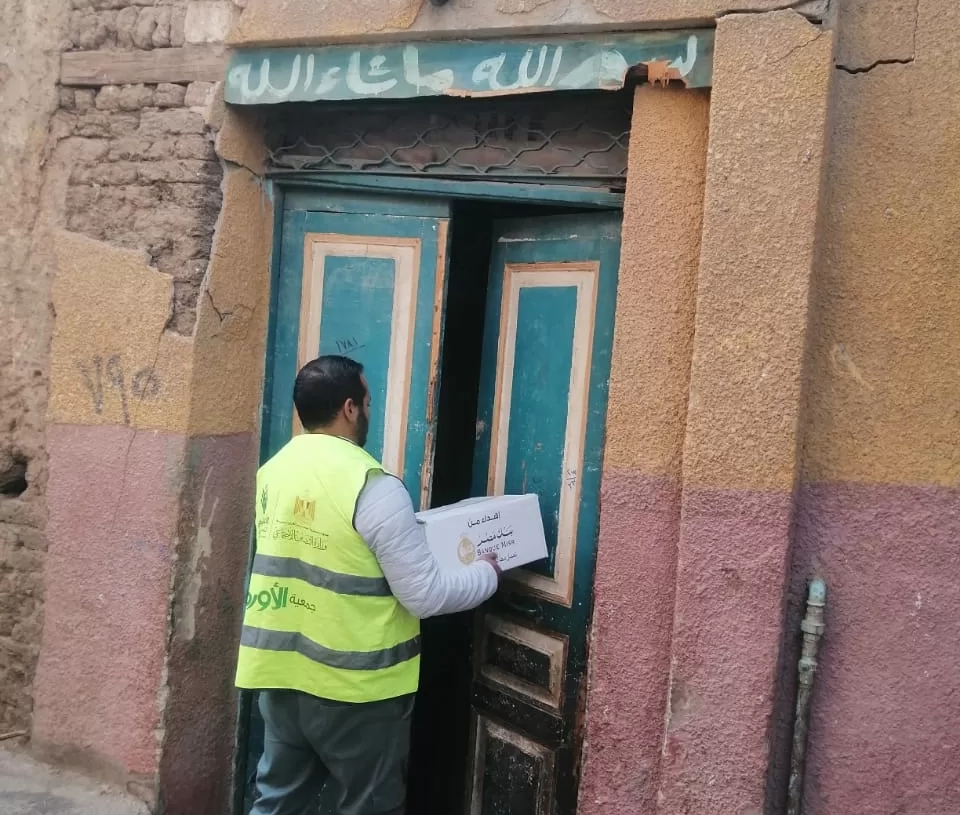 توزيع 800 كرتونة رمضان على أسر بقرى الفشن وأهناسيا 20 - جريدة المساء توزيع 800 كرتونة رمضان على أسر بقرى الفشن وأهناسيا 19 - جريدة المساء