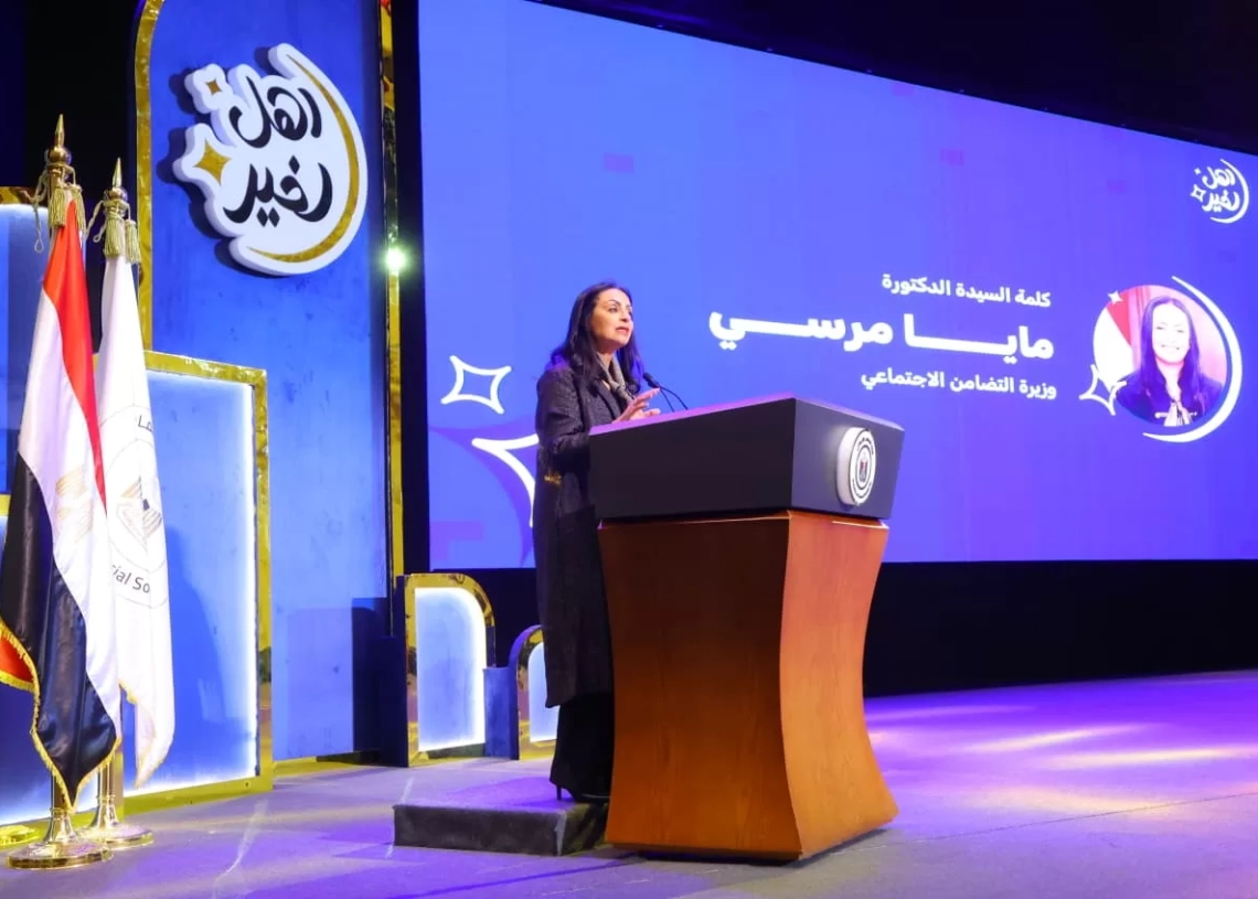 مايا مرسى: توزيع 200 مليون وجبة غذائية فى أقل من عام 19 - جريدة المساء