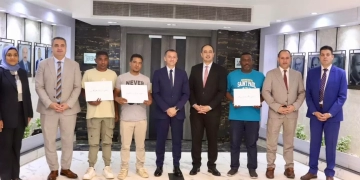تسليم عقود مشروعات صغيرة لمتعافين من الإدمان بأسوان 1 - جريدة المساء