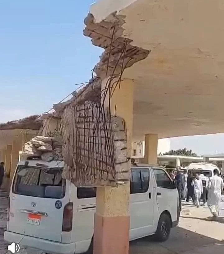 «لا إصابات» فى انهيار سقف"موقف السادات" 19 - جريدة المساء