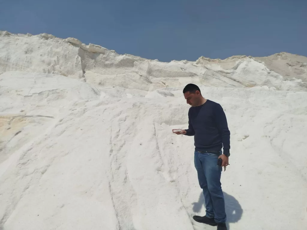 ضبط منشأتين غير مرخصتين لتصنيع البطاطس نصف المقلية و ملح الطعام..بالسادات 27 - جريدة المساء