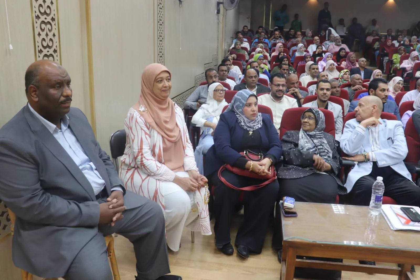 الماجستير بامتياز للباحثة إسراء حسن تهامي بكلية التربية بقنا 45 - جريدة المساء
