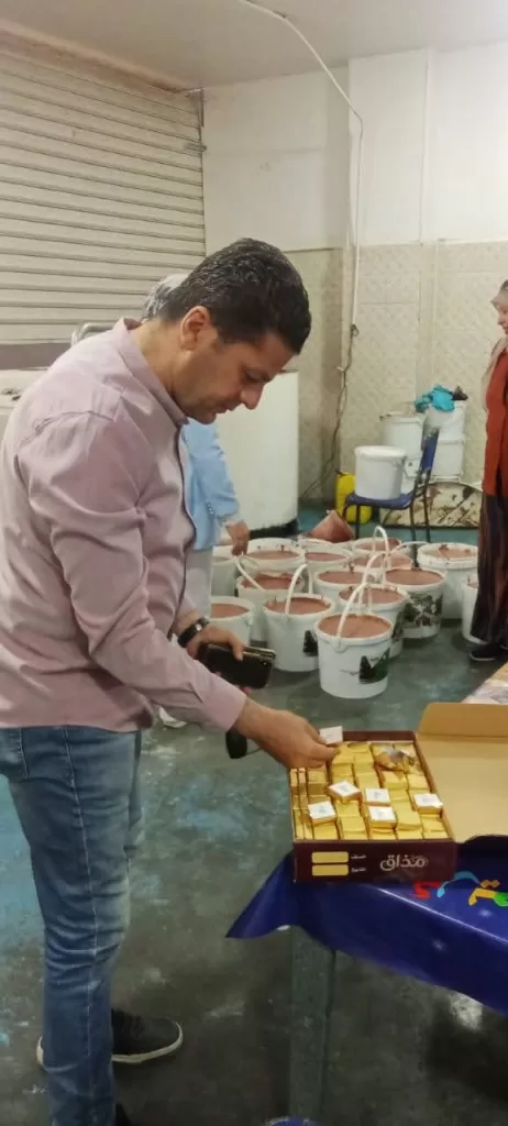 ضبط كيان غير مرخص لتصنيع الشيكولاته من بقايا البسكويت بقويسنا 26 - جريدة المساء