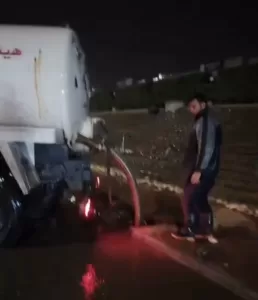محافظ الجيزة يتابع انتشار المعدات وجهود شفط مياه الأمطار - صور 33 - جريدة المساء