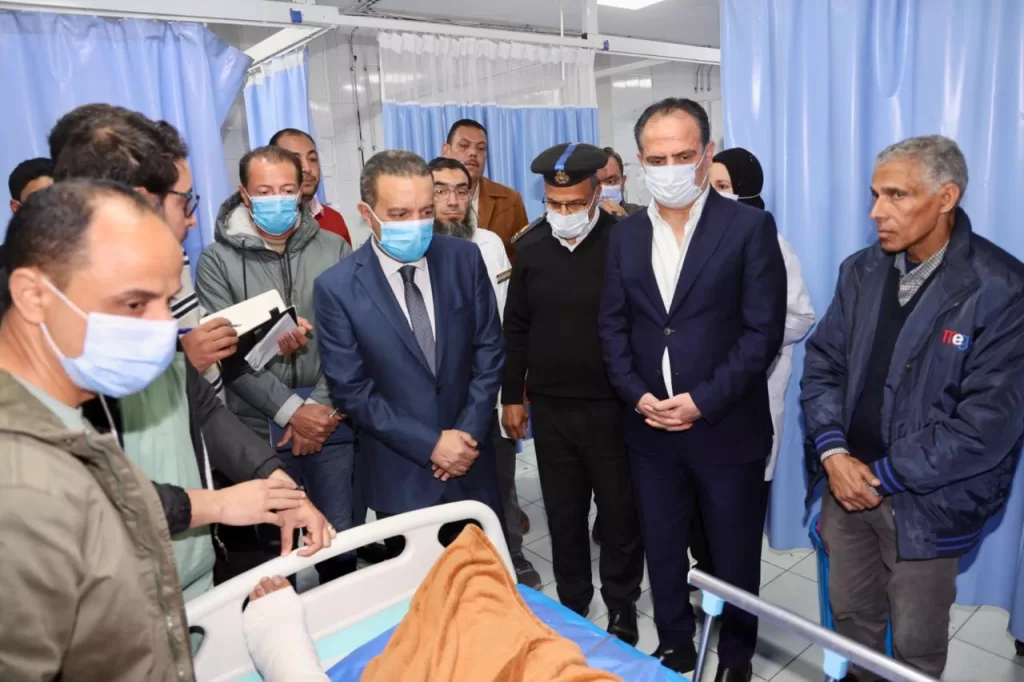 حزن وبكاء بالمنوفية عقب مصرع 9 «عمال يومية» وإصابة 3 آخرين فى تصادم مروع بالسادات 29 - جريدة المساء