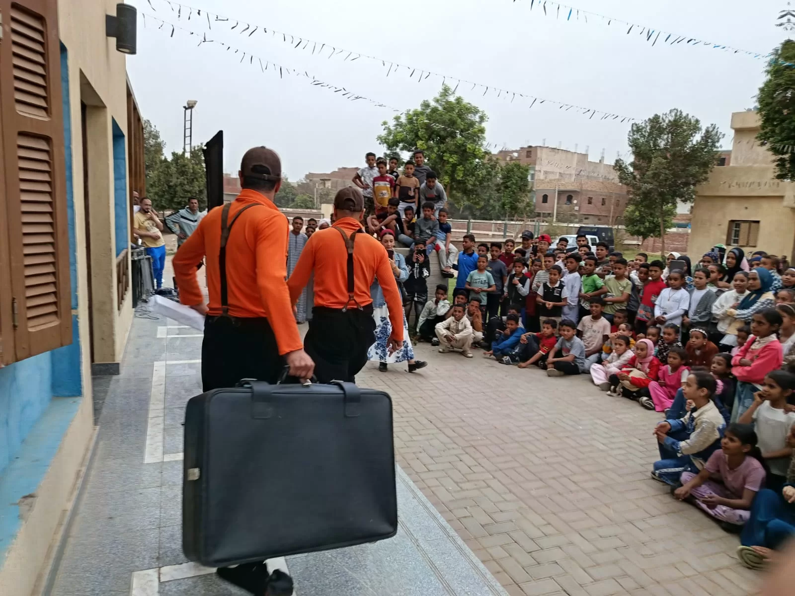 فعاليات مهرجان مسرح الجنوب تجذب جمهور قنا 43 - جريدة المساء