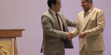 سامح حسين: مهرجان شباب الجنوب أصبح من أهم منصات المسرح في مصر والعالم 2 - جريدة المساء سامح حسين: مهرجان شباب الجنوب أصبح من أهم منصات المسرح في مصر والعالم 1 - جريدة المساء