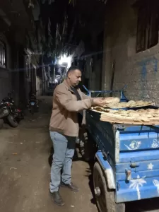 الحاج على العيش وزنه خفيف .. والمحافظ يقود حملة بنفسه لضبط المخابز 22 - جريدة المساء