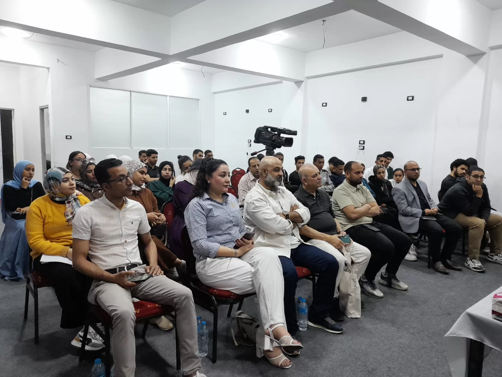 باسم قهار: مهرجان مسرح شباب الجنوب منصة لتبادل الثقافات وتجسيد قوة الفن 23 - جريدة المساء