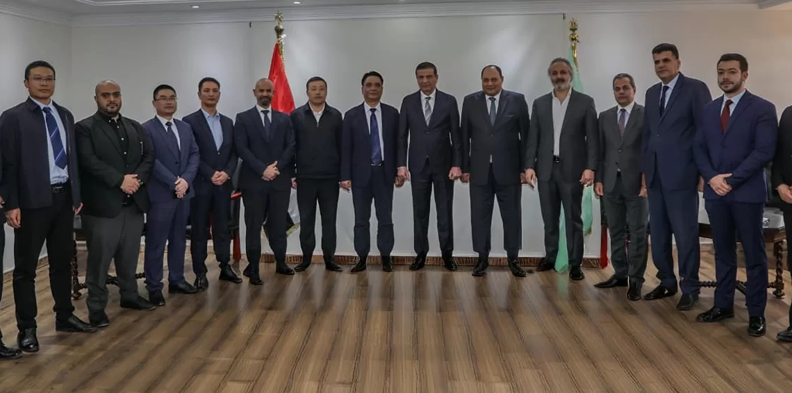وزير الزراعة يبحث مع مستثمرين صينيين التصنيع الزراعي والتكنولوجيا الحديثة 19 - جريدة المساء