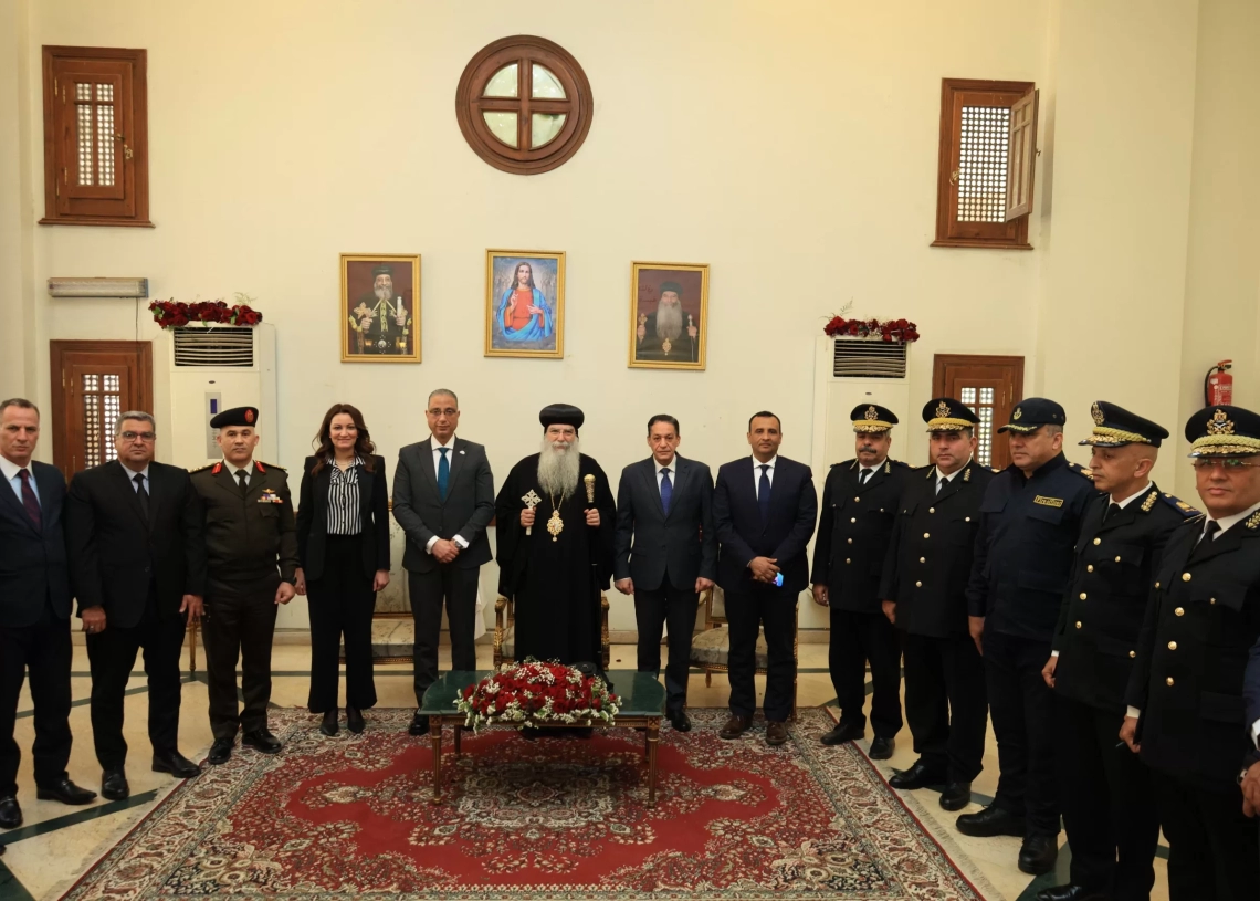 محافظ الجيزة يزور مطرانية شمال المحافظة لتقديم التهنئة بعيد القيامة المجيد 20 - جريدة المساء محافظ الجيزة يزور مطرانية شمال المحافظة لتقديم التهنئة بعيد القيامة المجيد 19 - جريدة المساء