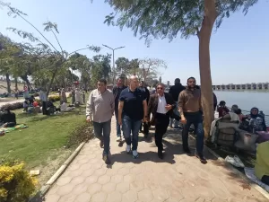 تأمين ضد الغرق.. نائب محافظ الجيزة يتفقد خطة الطواريء بحدائق الري في منشأة القناطر بمناسبة عيد الربيع 31 - جريدة المساء