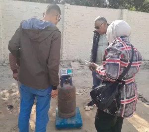 حملات مكثفة علي محطات الوقود ومستودعات البوتاجاز بالإسماعيلية 23 - جريدة المساء حملات مكثفة علي محطات الوقود ومستودعات البوتاجاز بالإسماعيلية 22 - جريدة المساء
