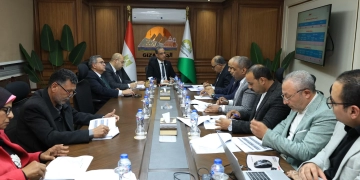 محافظ الجيزة يتابع ملف التصالح وتقنين أراضي الدولة وجهود النظافة بمدينة الصف 1 - جريدة المساء