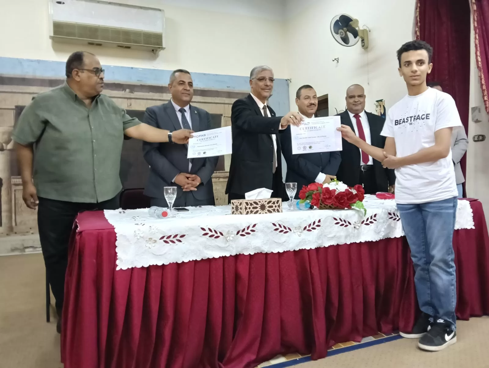تعليم قنا يسلم 46 شهادة دولية في البرمجة والذكاء الاصطناعي لطلاب أولى ثانوي 121 - جريدة المساء