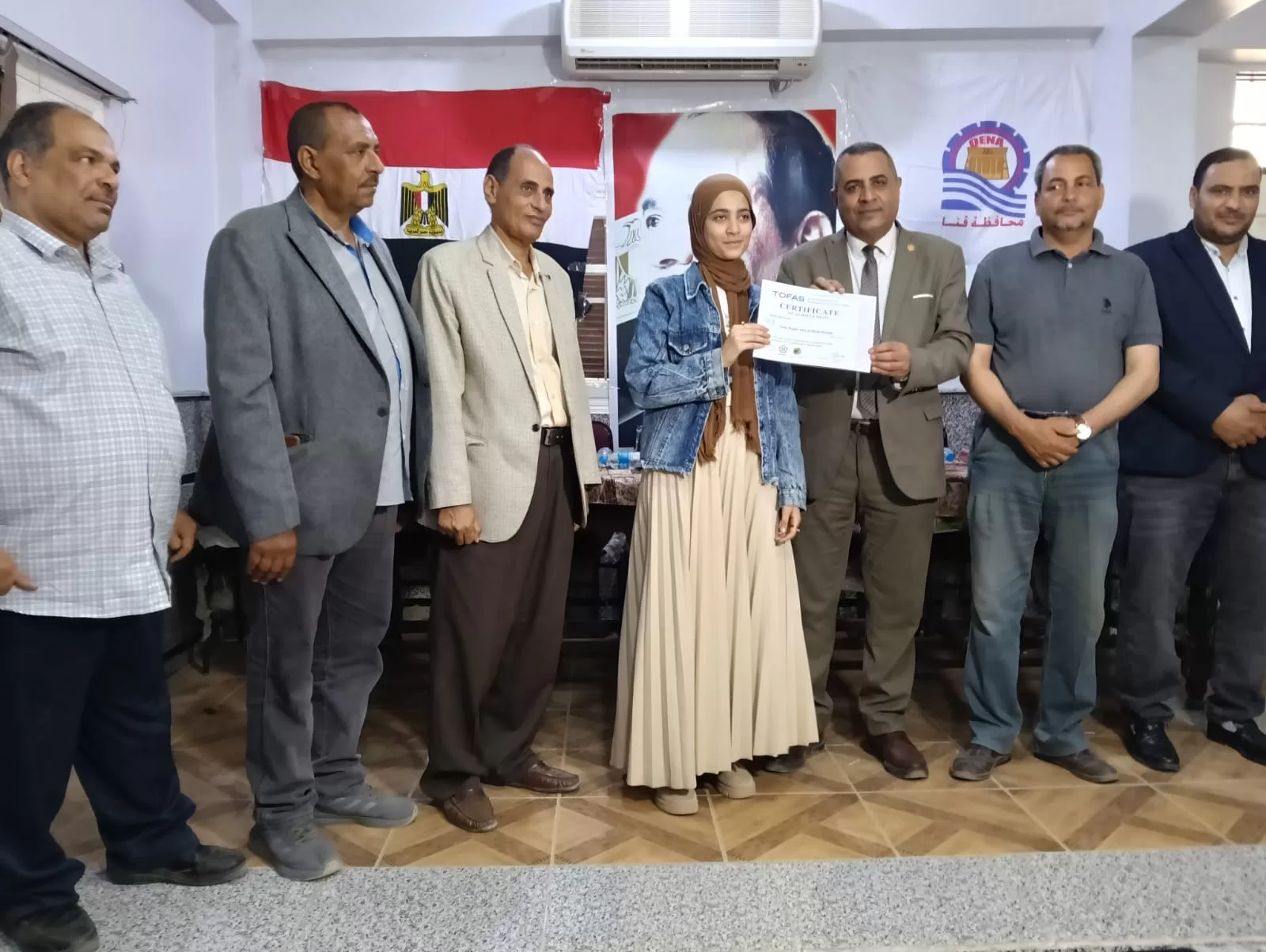"عبدالمحسن" يكرم 29 طالبًا بتعليم قنا لحصولهم على شهادات برمجة دولية من “توفاس” اليابانية 121 - جريدة المساء