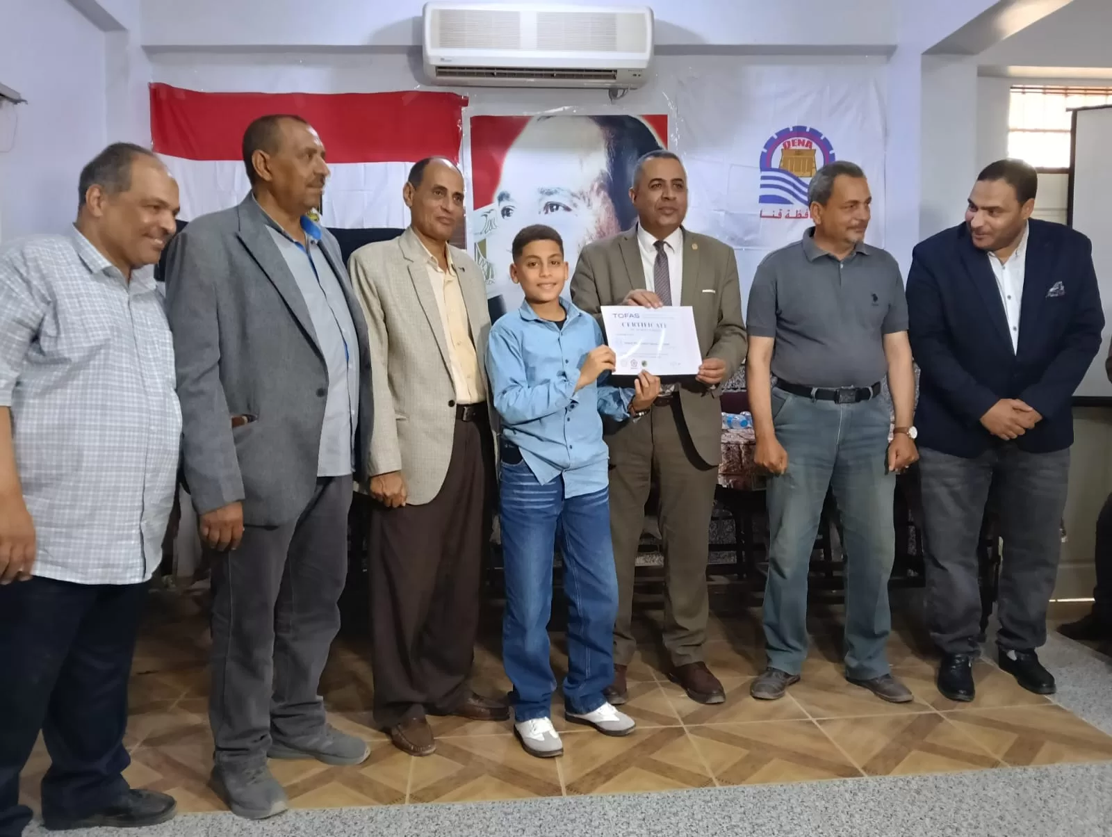 "عبدالمحسن" يكرم 29 طالبًا بتعليم قنا لحصولهم على شهادات برمجة دولية من “توفاس” اليابانية 109 - جريدة المساء