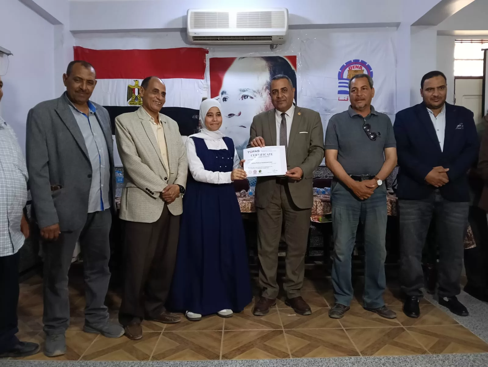 "عبدالمحسن" يكرم 29 طالبًا بتعليم قنا لحصولهم على شهادات برمجة دولية من “توفاس” اليابانية 97 - جريدة المساء
