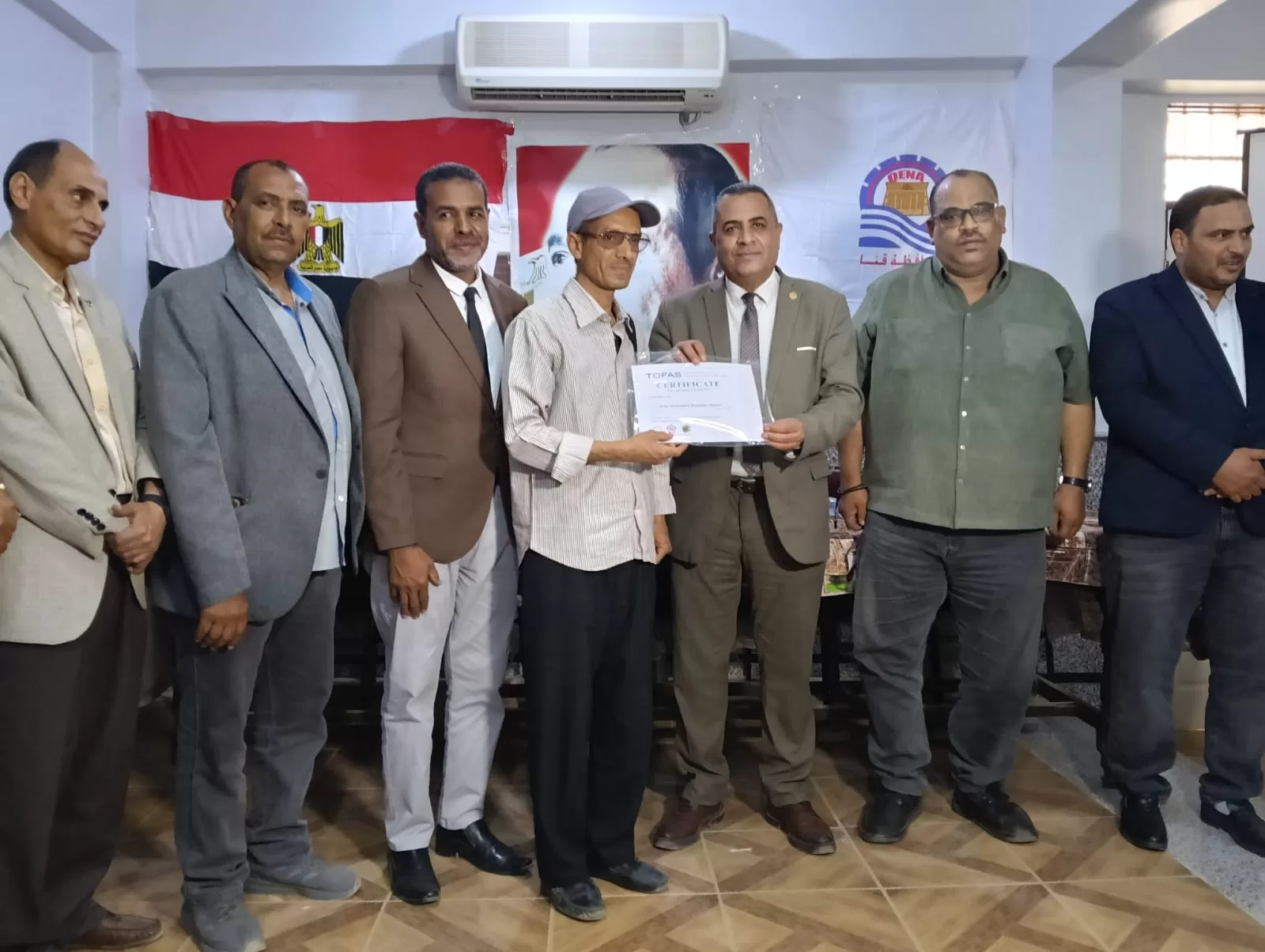 "عبدالمحسن" يكرم 29 طالبًا بتعليم قنا لحصولهم على شهادات برمجة دولية من “توفاس” اليابانية 79 - جريدة المساء