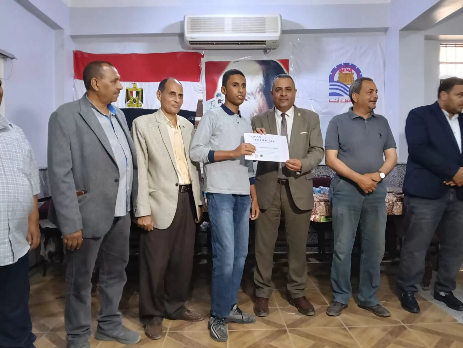 "عبدالمحسن" يكرم 29 طالبًا بتعليم قنا لحصولهم على شهادات برمجة دولية من “توفاس” اليابانية 107 - جريدة المساء