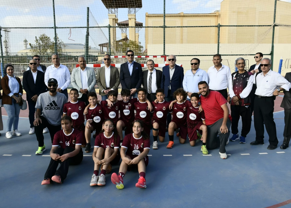 وزير الشباب والرياضة ومحافظ الجيزة يتفقدان أعمال التطوير بنادي الصيد بأكتوبر 19 - جريدة المساء