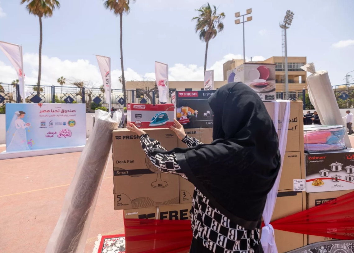 صندوق تحيا مصر ييسر زواج 10 فتيات من العاملات بجامعة الإسكندرية 19 - جريدة المساء
