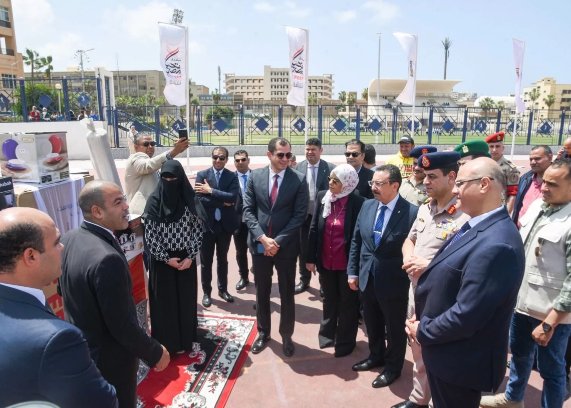 دعم 6500 طالب بجامعة الإسكندرية ضمن مبادرة «دكان الفرحة» 19 - جريدة المساء