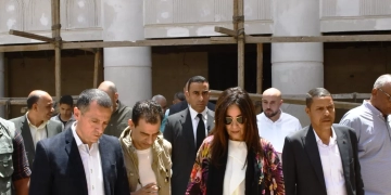 وزيرة الثقافة والمحافظ يتفقدان مشروع إحلال وتجديد قصر ثقافة أسوان 1 - جريدة المساء