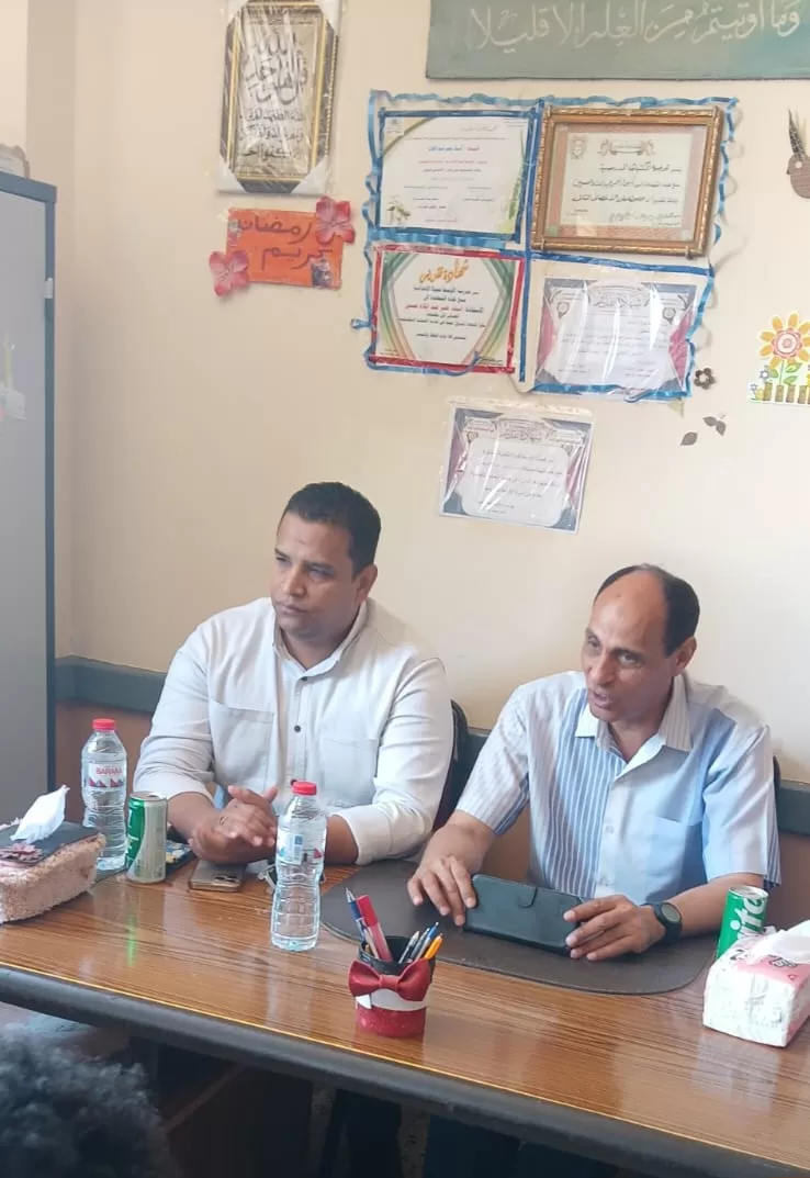 الأوسط قمولا الثانوية بنقادة تكرم المتفوقين وحفظة القرآن الكريم  161 - جريدة المساء