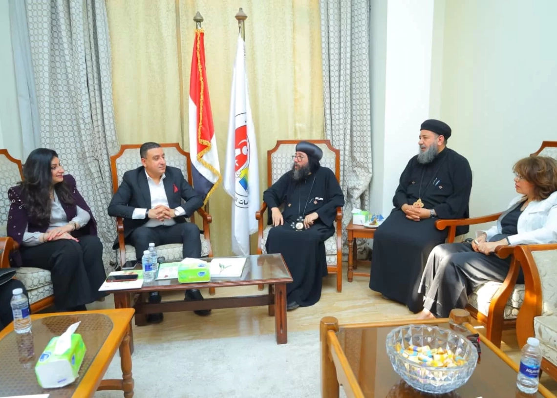 تعاون بين «صناع الخير» و«أسقفية الخدمات» لدعم الأسر الأولى بالرعاية وتحسين جودة الحياة 20 - جريدة المساء تعاون بين «صناع الخير» و«أسقفية الخدمات» لدعم الأسر الأولى بالرعاية وتحسين جودة الحياة 19 - جريدة المساء