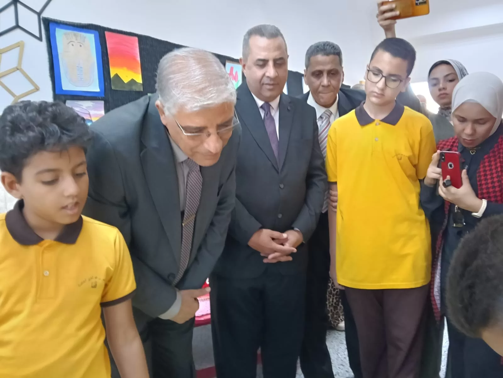 وكيل تعليم قنا يشهد انطلاق المعرض الأول للأنشطة التربوية للمدارس الخاصة 87 - جريدة المساء