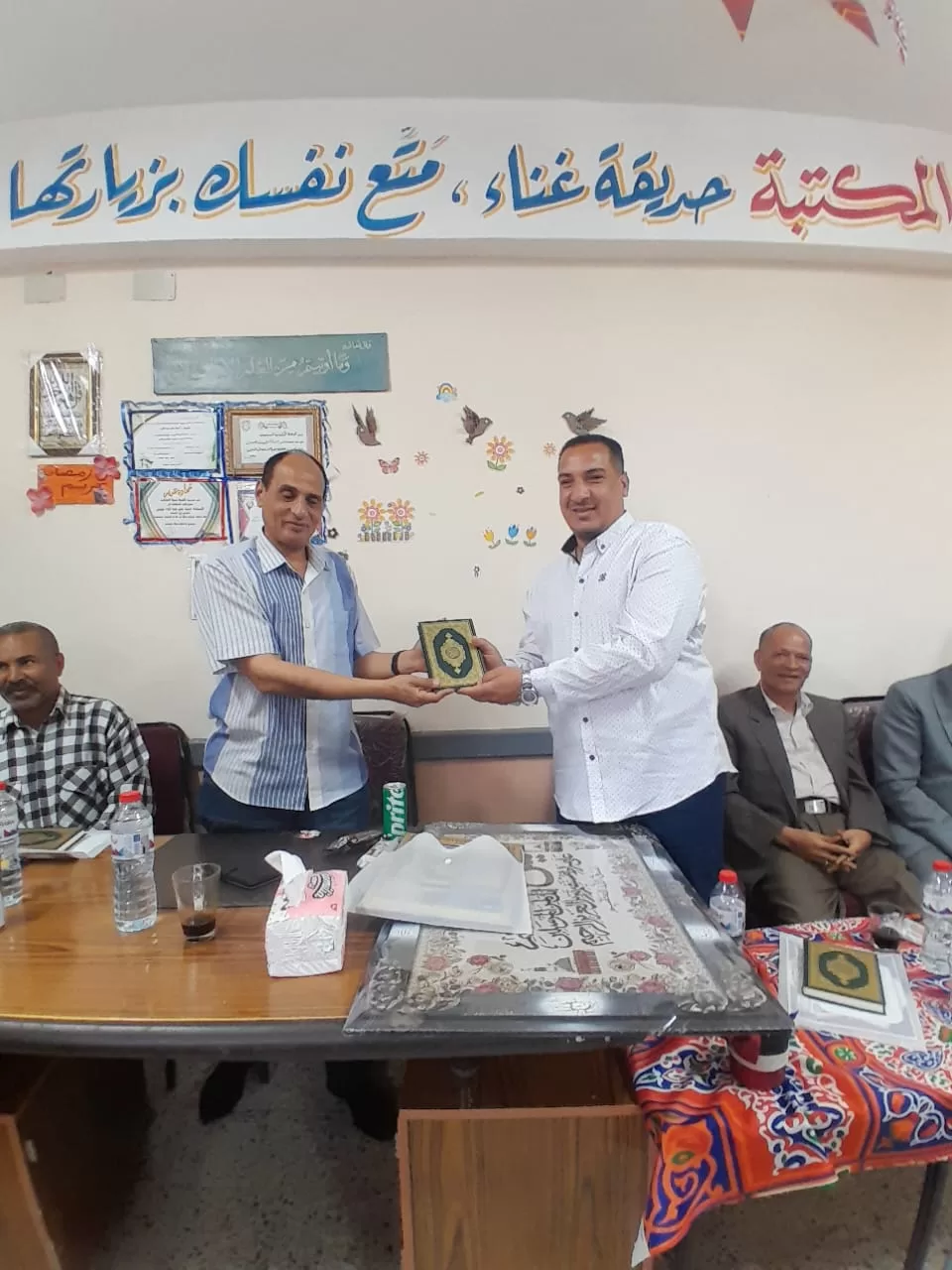الأوسط قمولا الثانوية بنقادة تكرم المتفوقين وحفظة القرآن الكريم  31 - جريدة المساء