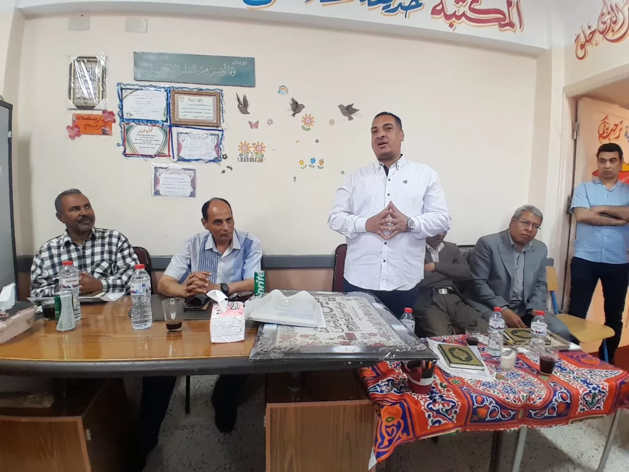الأوسط قمولا الثانوية بنقادة تكرم المتفوقين وحفظة القرآن الكريم  21 - جريدة المساء