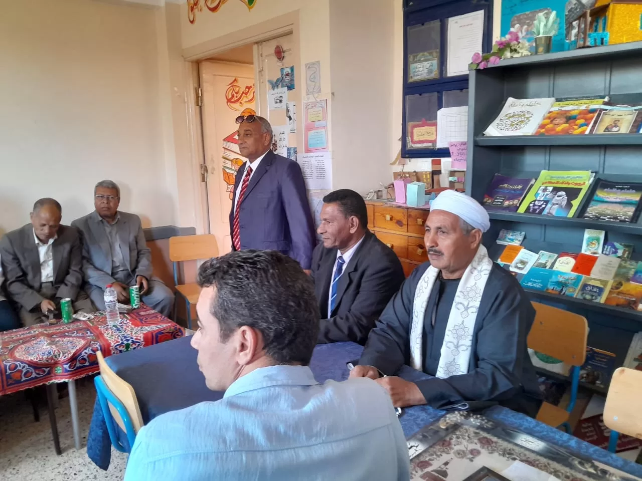 الأوسط قمولا الثانوية بنقادة تكرم المتفوقين وحفظة القرآن الكريم  105 - جريدة المساء