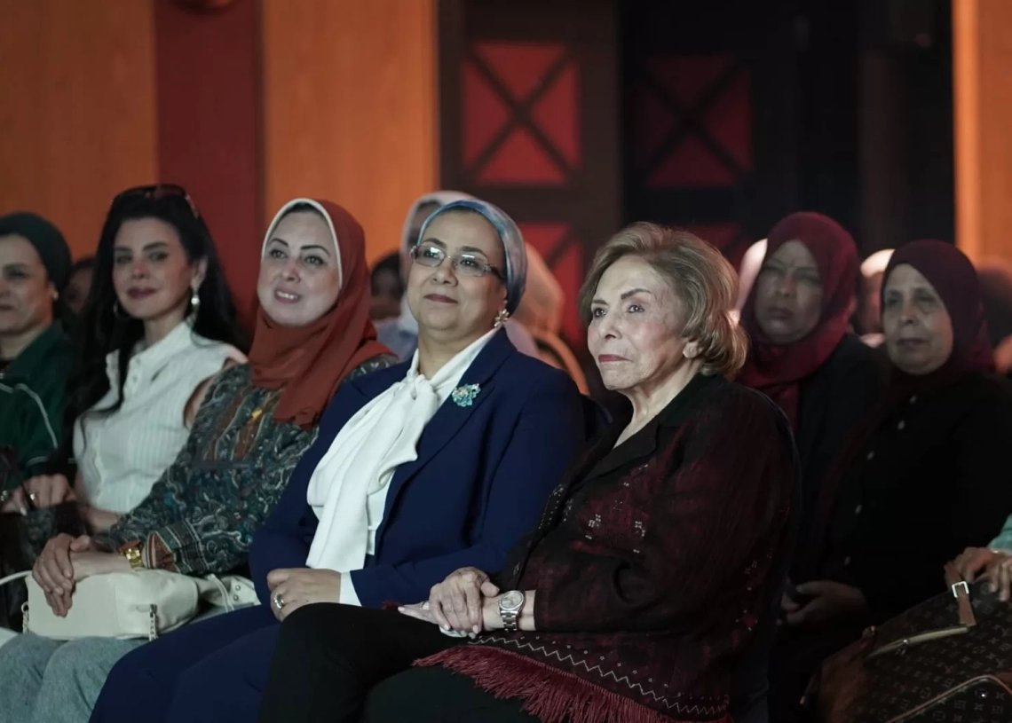 على هامش مهرجان أسوان الدولي لسينما المرأة- أمل عمار تشارك في منتدى نوت 19 - جريدة المساء