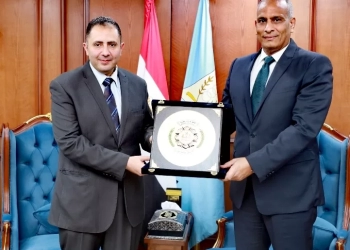 محافظا كفرالشيخ ودمياط بحثا تعزيز الشراكة المؤسسية والتعاون في عدد من المحاور التنموية والخدمية 25 - جريدة المساء