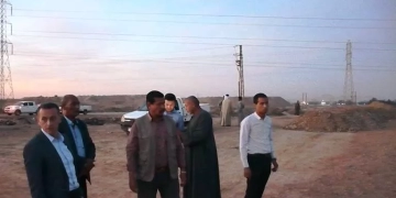 محافظ أسوان يقود حملة لإزالة حالة تعدى على ٨ فدان بقرية القنان 1 - جريدة المساء