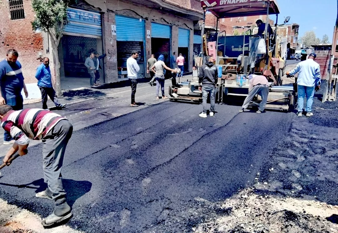 محافظ كفرالشيخ: استمرار أعمال تركيب الانترلوك بعاصمة المحافظة ضمن مشروعات الخطة الاستثمارية 19 - جريدة المساء