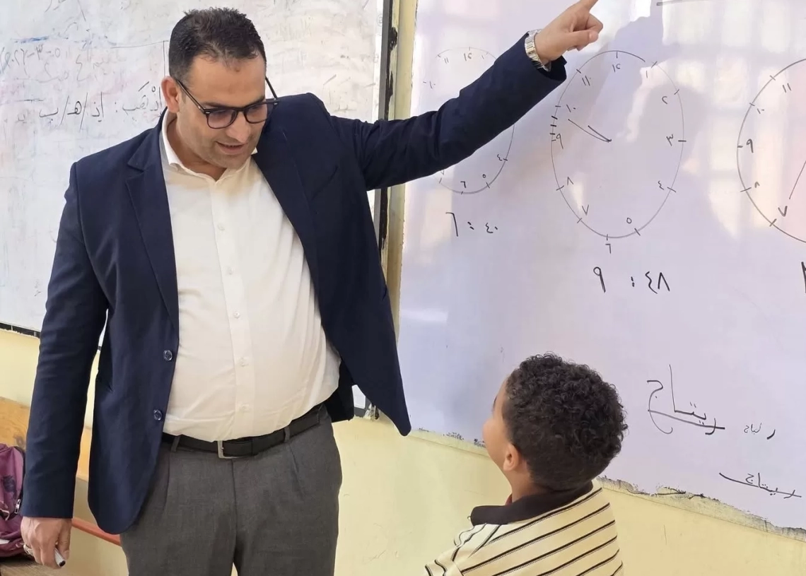 جولة مفاجئة لمدير تعليم الشروق لمتابعة انتظام الدراسة بـ"طبري المتكاملة" 19 - جريدة المساء