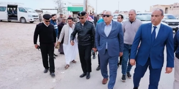 الزملوط يتفقد مقترح تطوير مروري بمدخل مطروح 1 - جريدة المساء
