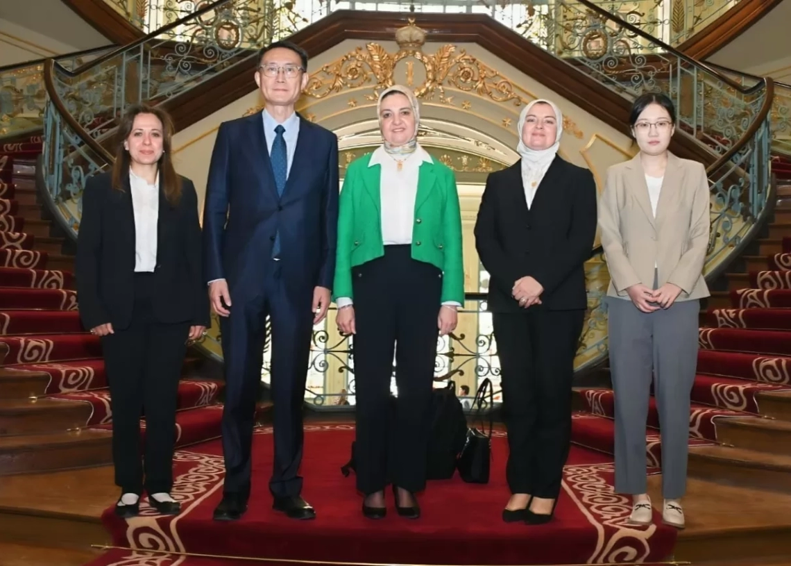 عين شمس تبحث تعزيز التعاون الأكاديمي مع جامعة بكين 20 - جريدة المساء عين شمس تبحث تعزيز التعاون الأكاديمي مع جامعة بكين 19 - جريدة المساء