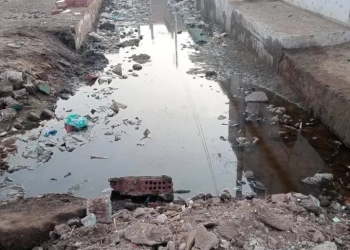 المياه الجوفية تحاصر مقابر«المريج» 25 - جريدة المساء