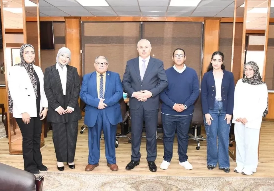رئيس جامعة القناة يهنئ المعيدين الجدد بكلية التربية 20 - جريدة المساء رئيس جامعة القناة يهنئ المعيدين الجدد بكلية التربية 19 - جريدة المساء