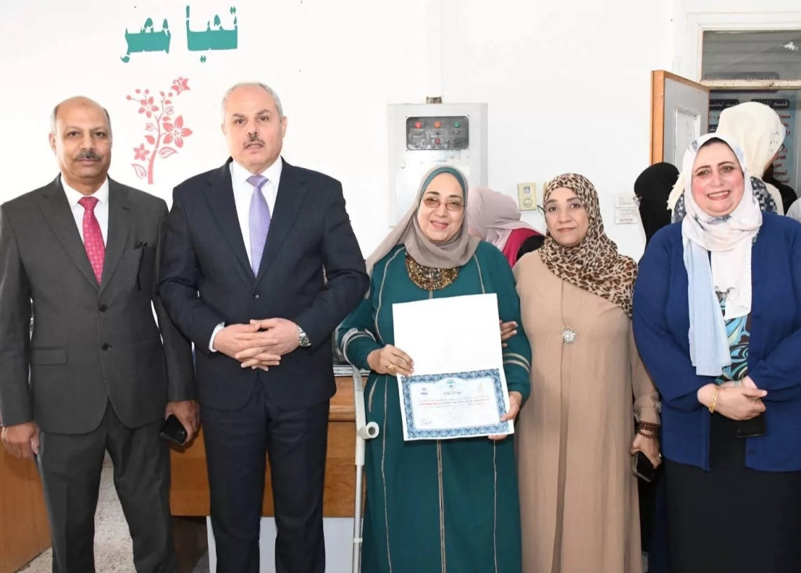 رئيس جامعة القناة يكرّم الفائزين بجائزة الإرادة الذهبية لمتحدي الإعاقة 17 - جريدة المساء