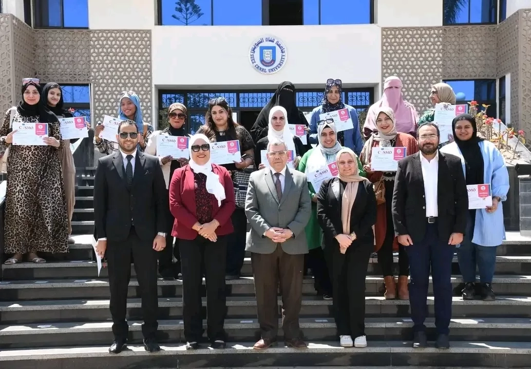 جامعة القناة تُسلم شهادات "مشروع كوزمو" لريادة الأعمال 19 - جريدة المساء جامعة القناة تُسلم شهادات "مشروع كوزمو" لريادة الأعمال 18 - جريدة المساء