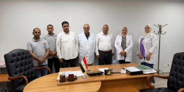 عاملان بمستشفي الغردقة العام يعيدان مبلغ مالي كبير لصاحبه 1 - جريدة المساء